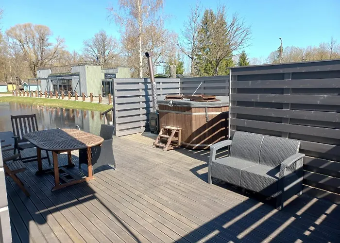 Puhkekuela キャンプ場 Ermistu